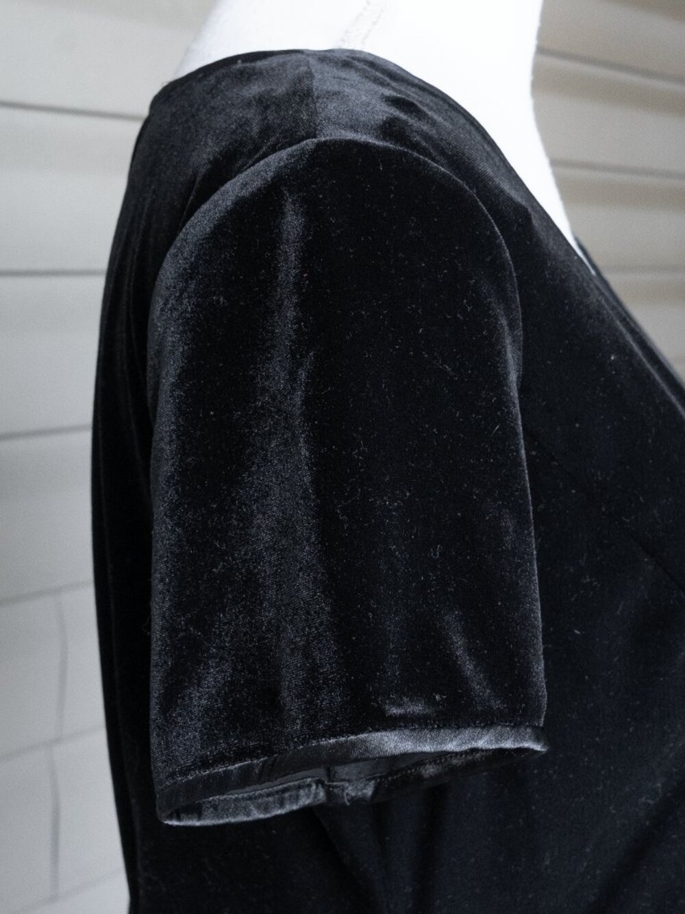 Y2k Black Velvet Dress Witchy WhimsiGoth Phoebe Buffay Velour Body Con Maxi - Picture 7 of 14